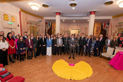 Morante premio Ópera Taurina del Club Taurino Italiano..jpg