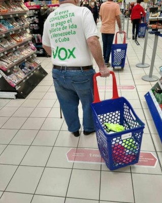 Si eres comunista te pago el billete de ida.jpg