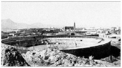 Chihuahua Hidalgo de Parral plaza de toros en calle del Pueblo Indios Yaquis, hoy Agustín Melgar.jpg