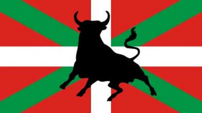 4 Ikurriña con toro.jpg