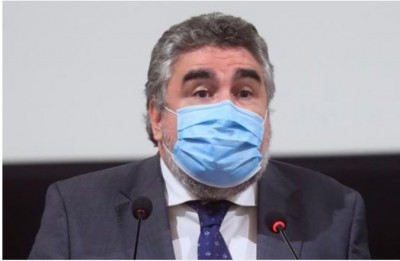 Uribes ministro mascarilla.JPG