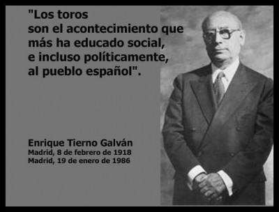 Frase tierno Galvan con su tuit y el que la rebota.jpg