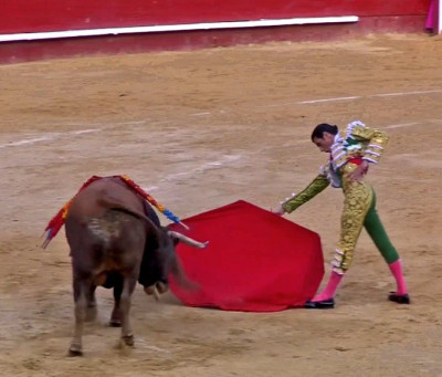 Un torero en Valencia En serio.jpg