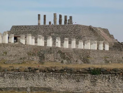 Los Atlantes de Tula, Hidalgo Mx.jpg