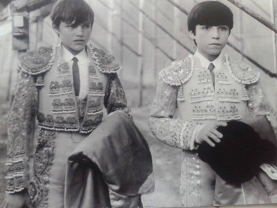 Emilio Muñoz y Antoñito Ruiz Camas. Sevilla. 1975.jpg