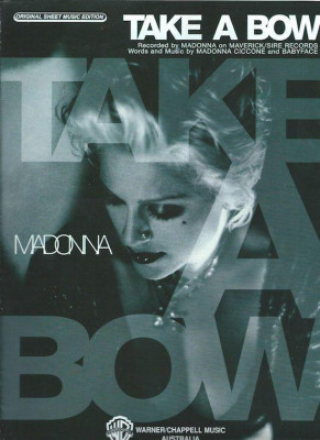 Emilio Muñoz en Take a Bow de Madonna.jpg