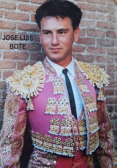 José Luis Bote novillero.jpg