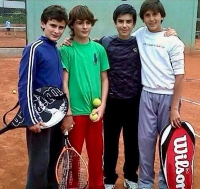 Andrés Roca Rey y tres toreros más.jpg