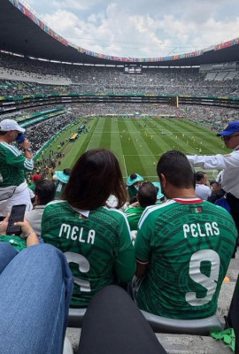 Mela Pelas en México.jpg