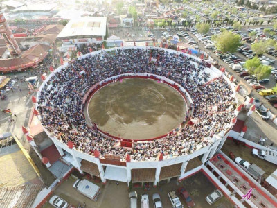 Plaza de Toros 'Silverio Pérez' de Texcoco.jpg