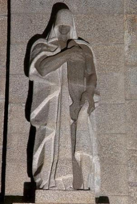 Los monjes soldado de Luis Sanguino Basílica del V. de los Caídos.jpg