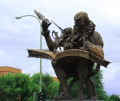 Luis Sanguino Monumento a Miguel de Cervantes.jpg
