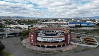 Plaza de toros de Santa María de Querétaro declarada en ruina.jpg