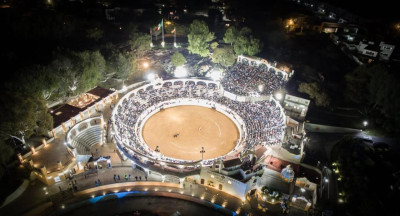 Plaza de Toros Provincia Juriquilla.jpg