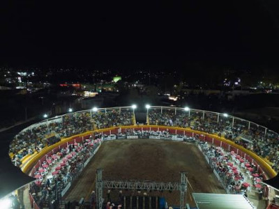 Plaza de Toros Carlos Arruza , en Pedro Escobedo admite Jaripeo y Charrería.jpg