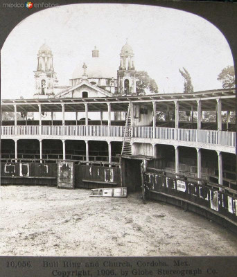 Plaza de toros de Córdoba, en Veracruz, México Fotografía de 1906.jpg
