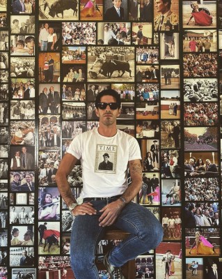 Talavante camiseta que viste y fondo de fotografías.jpg