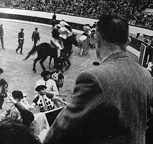 Henry de Montherlant corrida de toros en Toulouse 1955.jpg