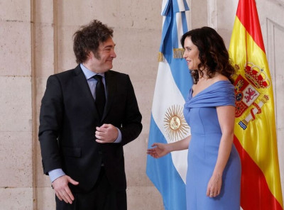Ayuso ry Milei.jpg