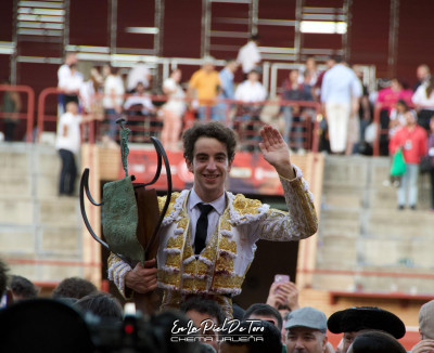 victor fernandez foto en la piel del toro.jpeg