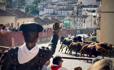 víctor barrio estatua sepúlveda paso del encierro.jpg