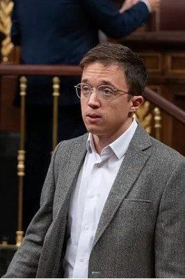 Errejon miércoles 23 oct en el Congreso.jpg