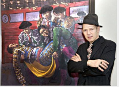 6 Paul Simonon ante su obra La cogida foto de Ione Saizar.jpg